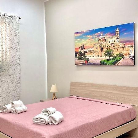 Locazione Breve Le Stanze Di Mandy Hotel ปาแลร์โม ภายนอก รูปภาพ